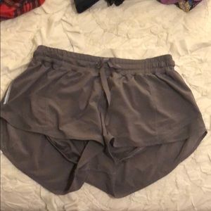 Lululemon Hotty hot shorts-size 10